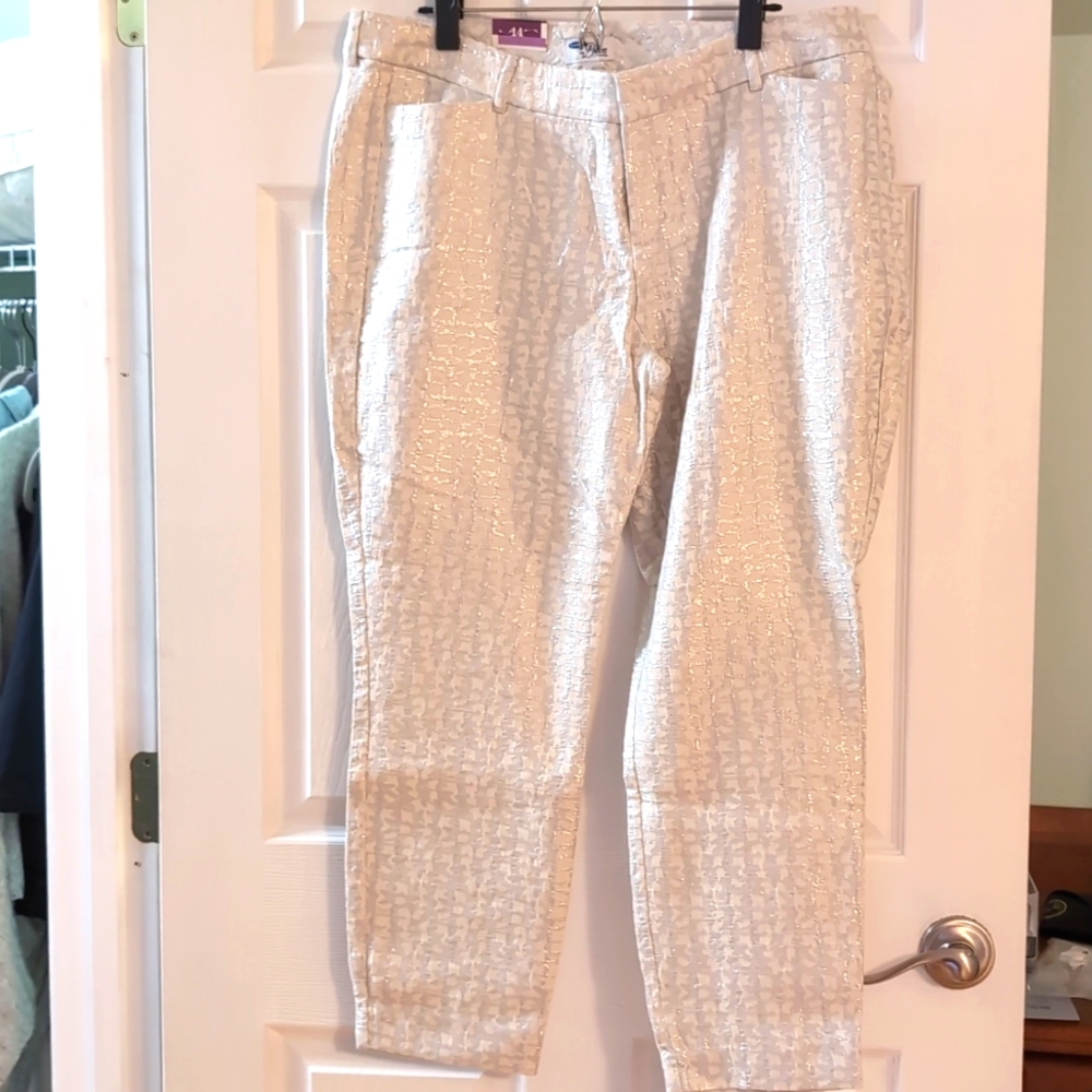 Old Navy Diva skinny ankle pants NWT